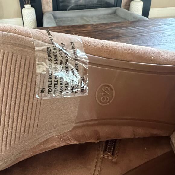 A New Day Women's Pippa Stretch Faux Suede Vegan Leather Ankle Boots Size 9.5 - Picture 5 of 7